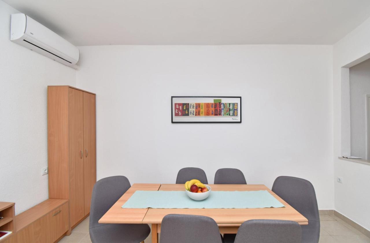 Apartments Despot Tučepi Eksteriør billede