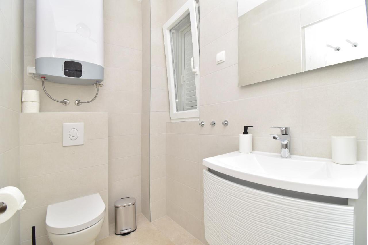 Apartments Despot Tučepi Eksteriør billede