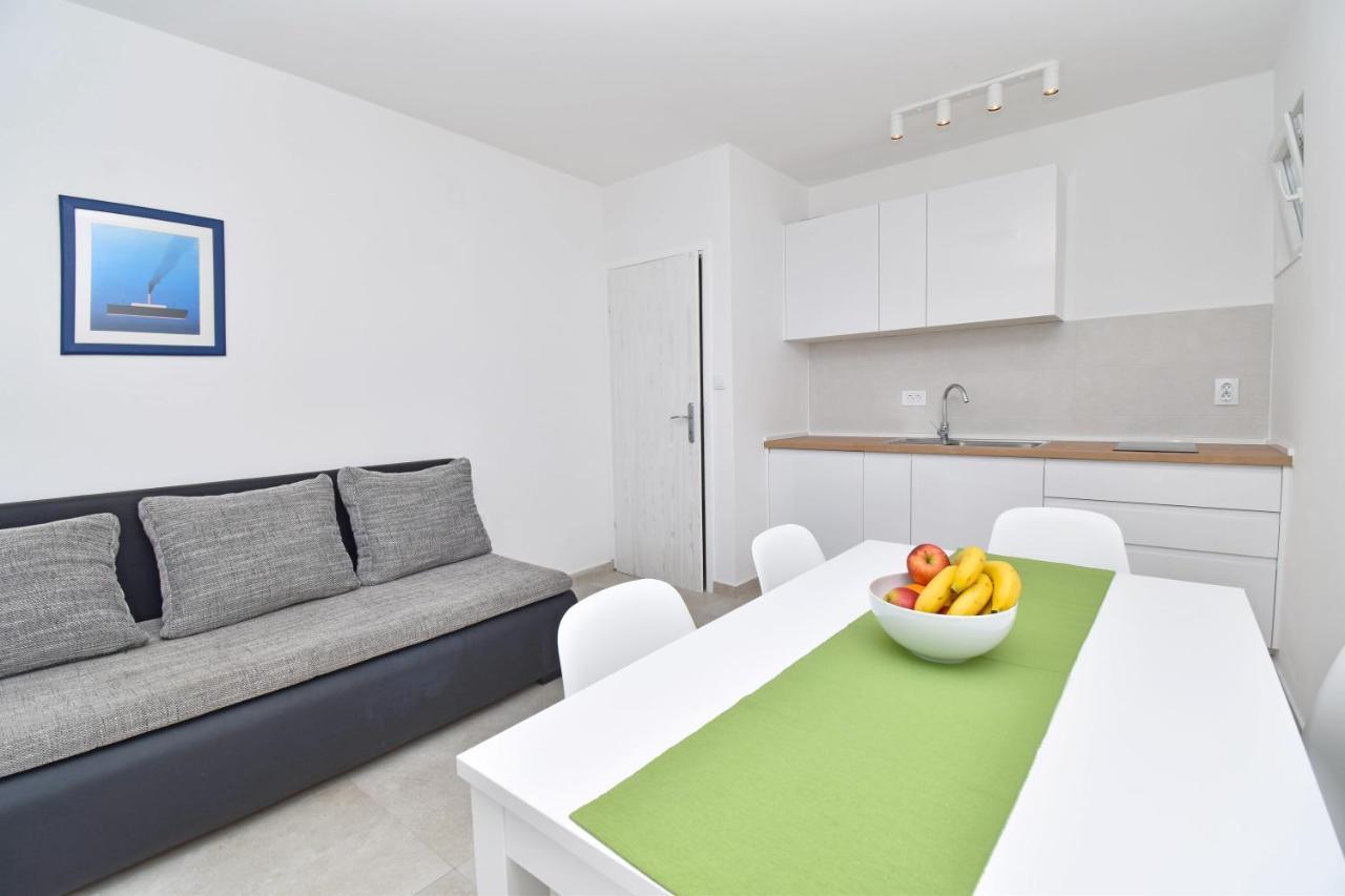 Apartments Despot Tučepi Eksteriør billede